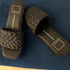 Dolce Vita black slide size 7